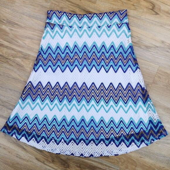 🔹️Zac & Rachel White & Blue Chevron Print Lace Knit Skirt Medium - Picture 1 of 12